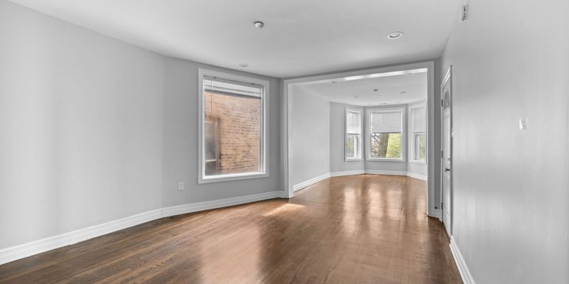 Chicago Apartment: 1651 S Drake Ave