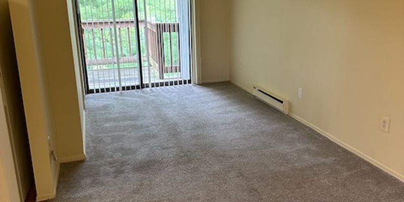 Danbury Condo: 5 Nabby Rd