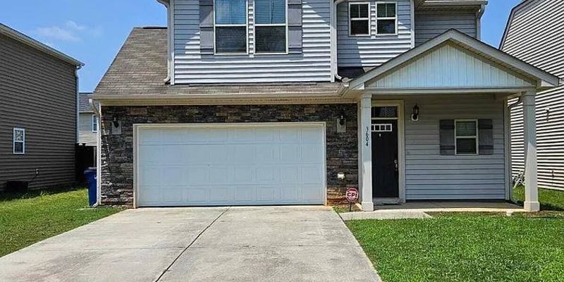 Raleigh House: 3604 Waleback Ln