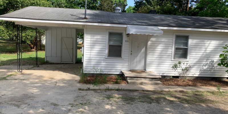 Fayetteville Apartment: 813 Johnson Street