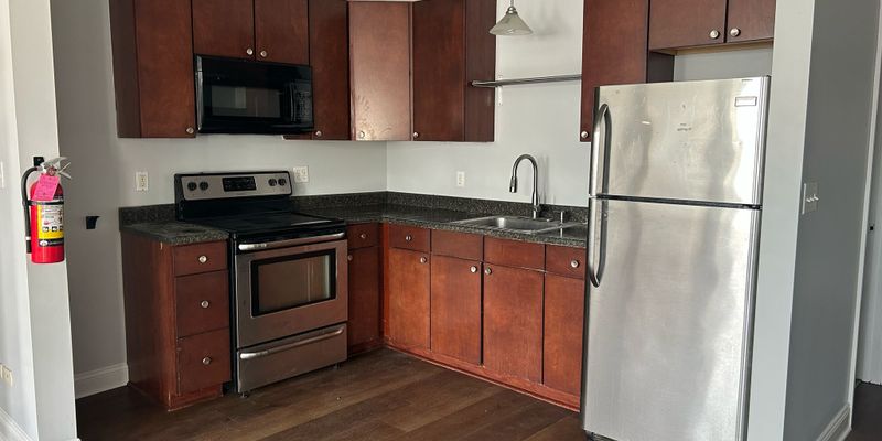 Middletown Apartment: 23 W Main St