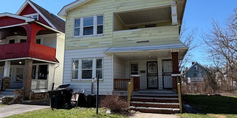 Cleveland Apartment: 3252 E 118th St