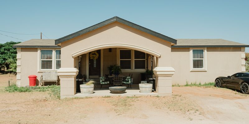 Odessa House: 1715 N Clendenen Ave