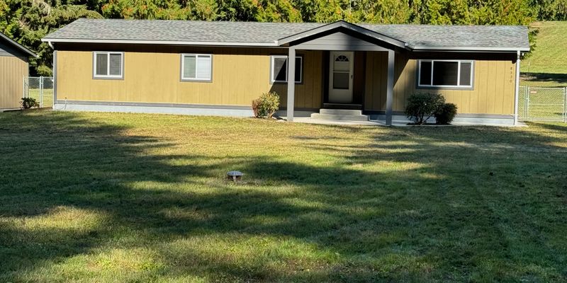 Yelm House: 8530 Rathbun Road Southeast