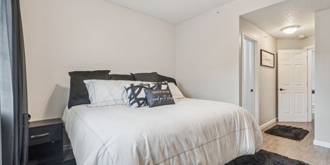 17-149 80 Circle Dr 5.jpg