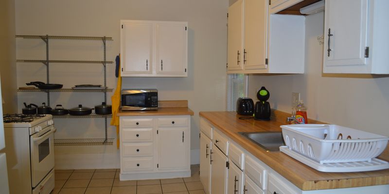 Ithaca Apartment: 105 N Quarry St