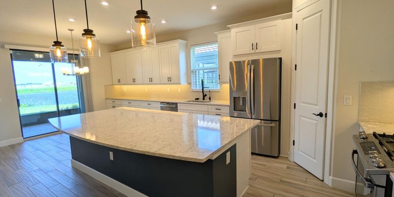 HOLLYWOOD House: 2585 SW 83RD TER