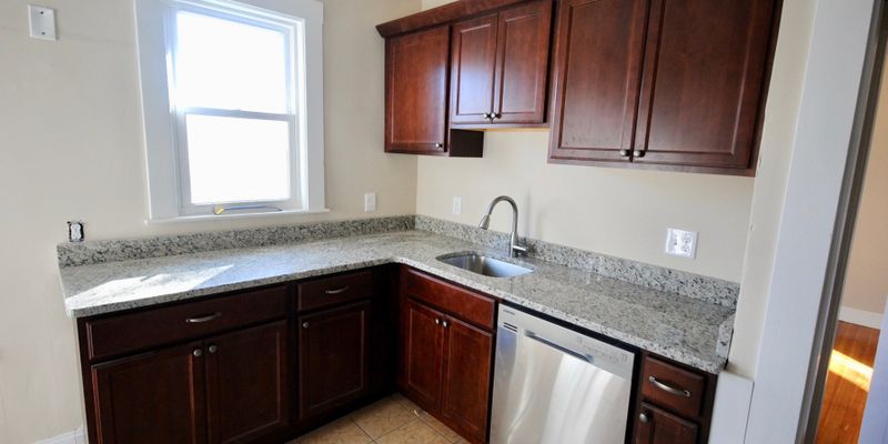 Boston Apartment: 139 E Cottage St