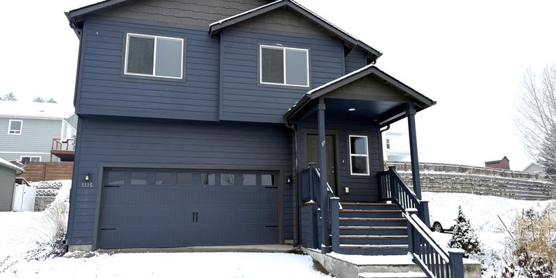 Moscow House: 1115 Leepike Ct