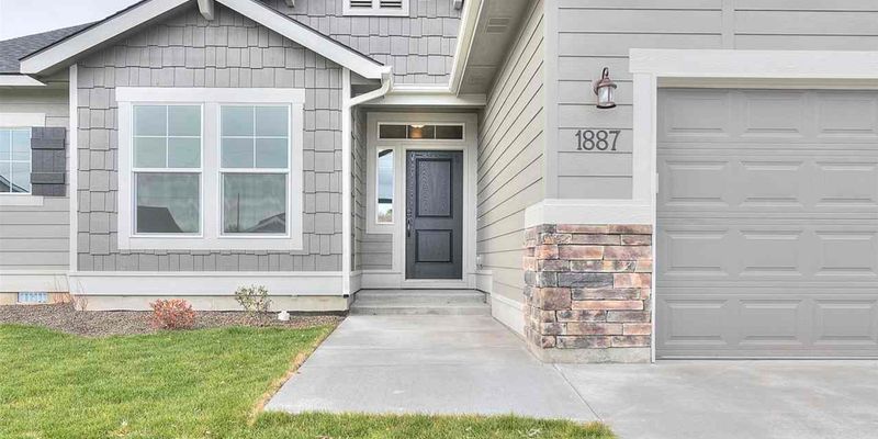 Meridian House: 1887 S Cobble Ave