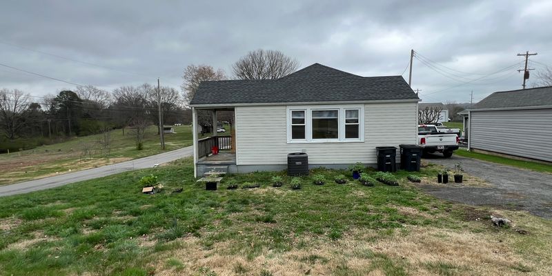 Athens Apartment: 612 Million St