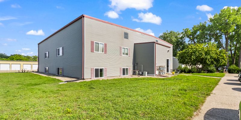 Yankton Apartment: 507 W 20th St