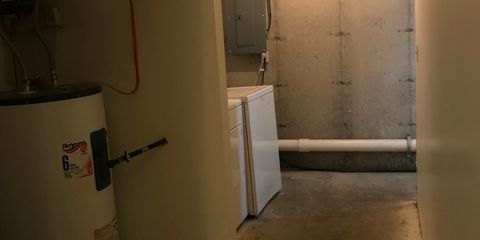 516 C downstairs utility.jpg