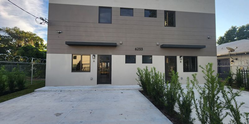 Miami Townhome: 6233 NW 20th Ave
