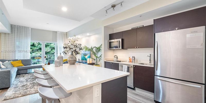 Doral House: 5300 NW 87th Ave Unit 612