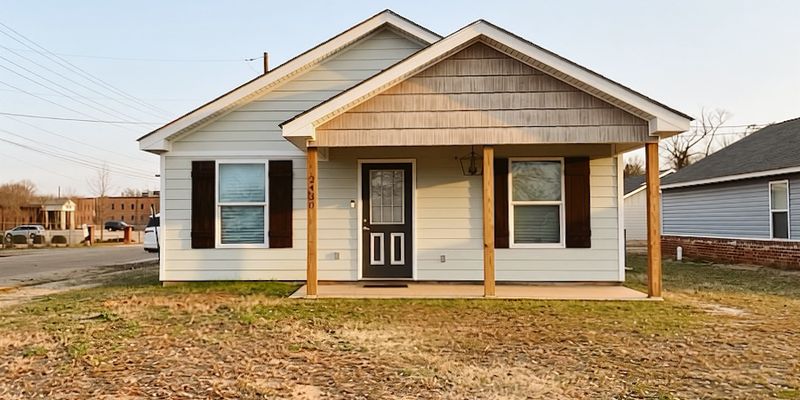 Columbus House: 2430 College St