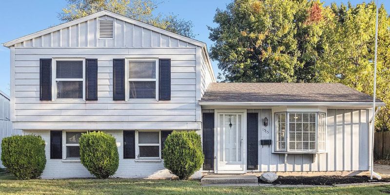 South Bend House: 1515 E Ireland Rd