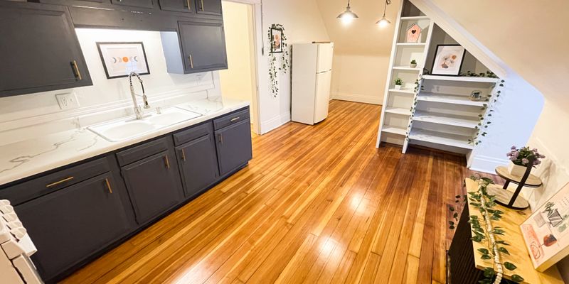 Des Moines Apartment: 3721 Cottage Grove Ave