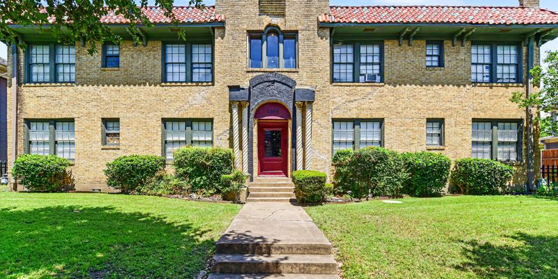 Dallas Apartment: 4515 Swiss Ave