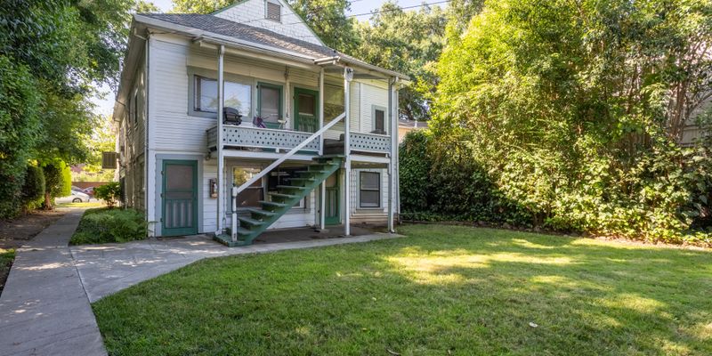 Chico Apartment: 812 W 1st St