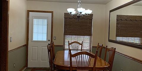 dining.jpg