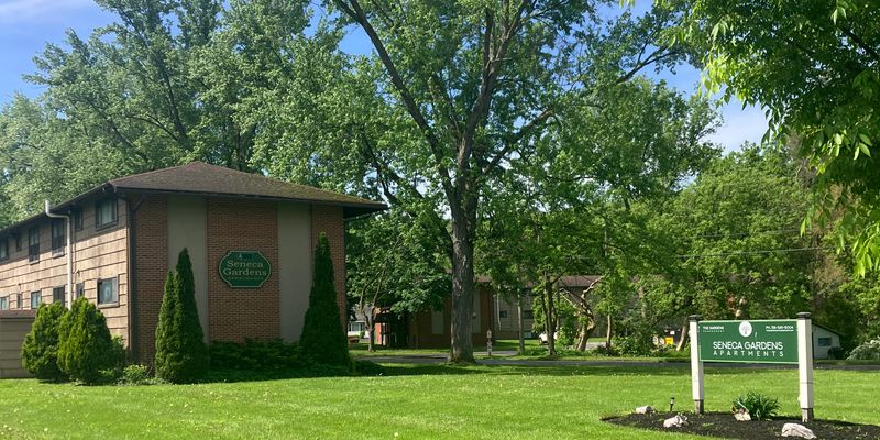 Syracuse Apartment: 104 Riverdale Dr