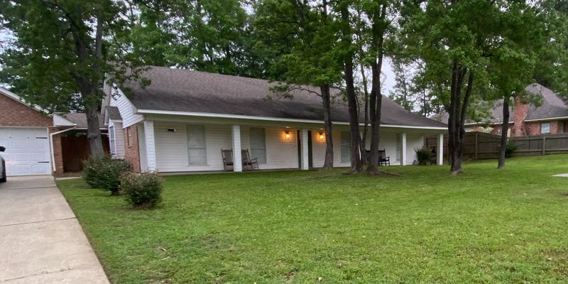 West Monroe House: 110 Parkwood Blvd