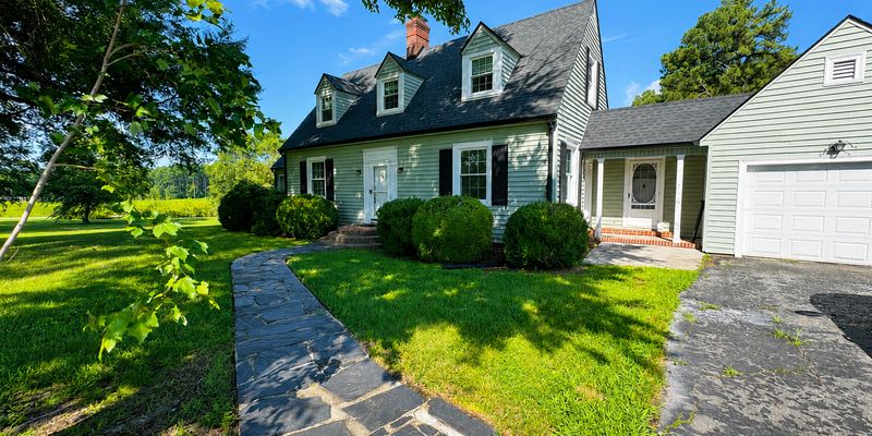 Kenbridge House: 812 S Broad St