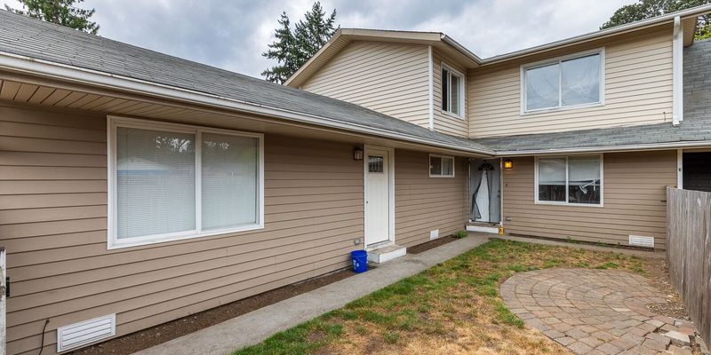 Tacoma Apartment: 15108 Washington Avenue Southwest