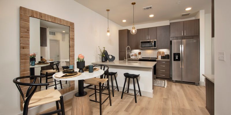 Houston Apartment: 6003 Westview Dr