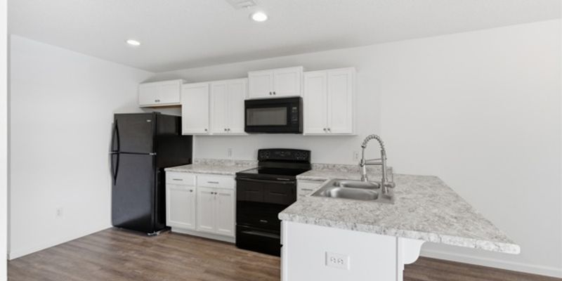 Ludowici Townhome: 34 Pine St, Unit C