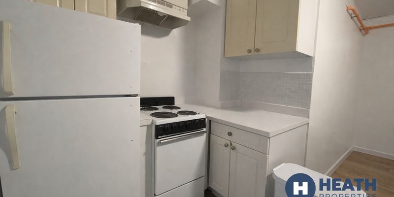 Boston Apartment: 28 S Huntington Ave