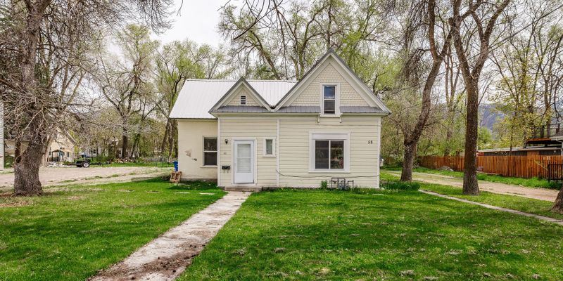 Logan Apartment: 60 N 400 E