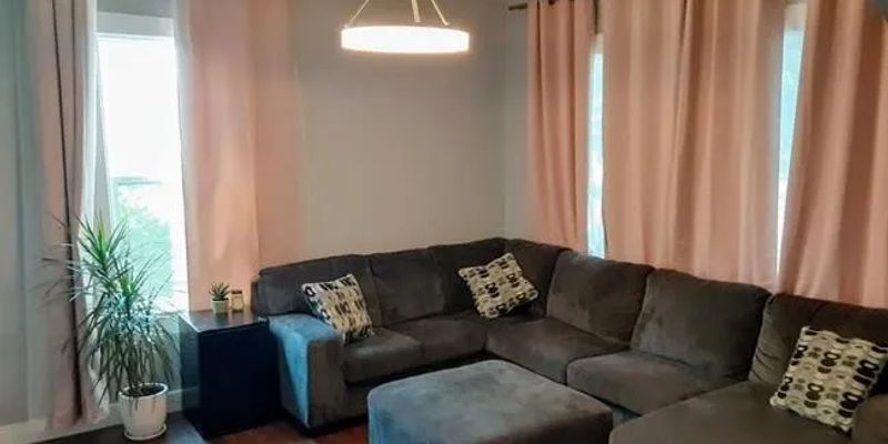 Logan House: 684 E 400 N