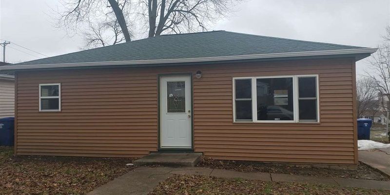 Clinton House: 1537 N 8th St