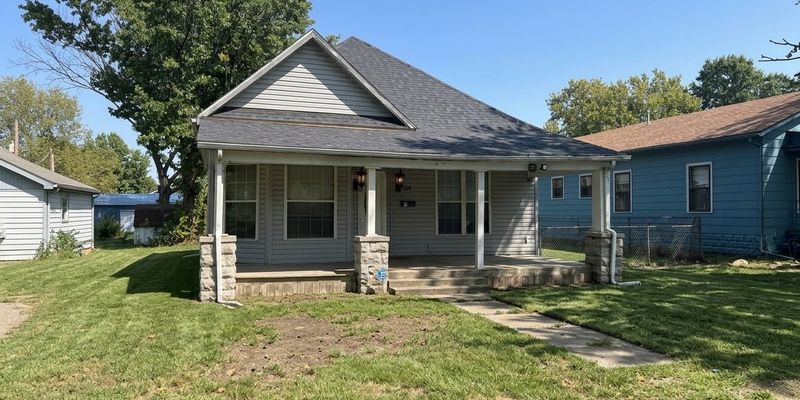 Pittsburg House: 1606 N Elm St