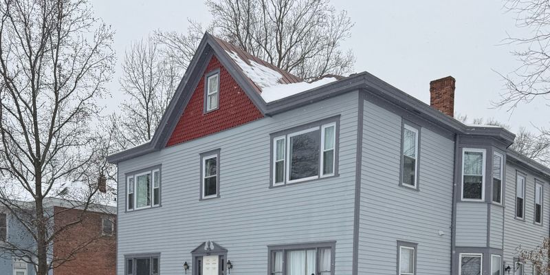 Lawrenceburg Apartment: 251 E. High Street
