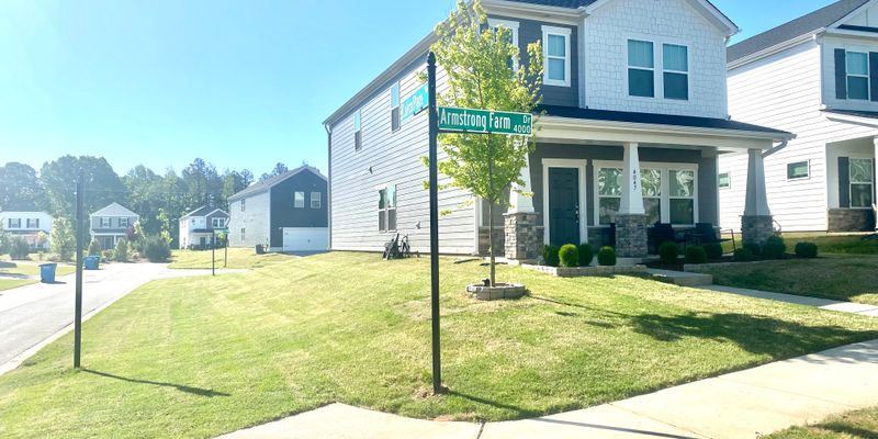 Belmont House: 4047 Armstrong Farm Drive