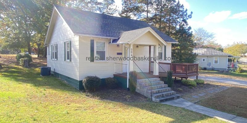 South Hill House: 504 E Atlantic St