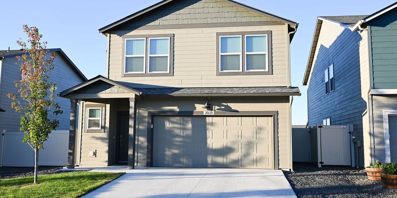 Liberty Lake House: 20628 E Mdw Spg Lp