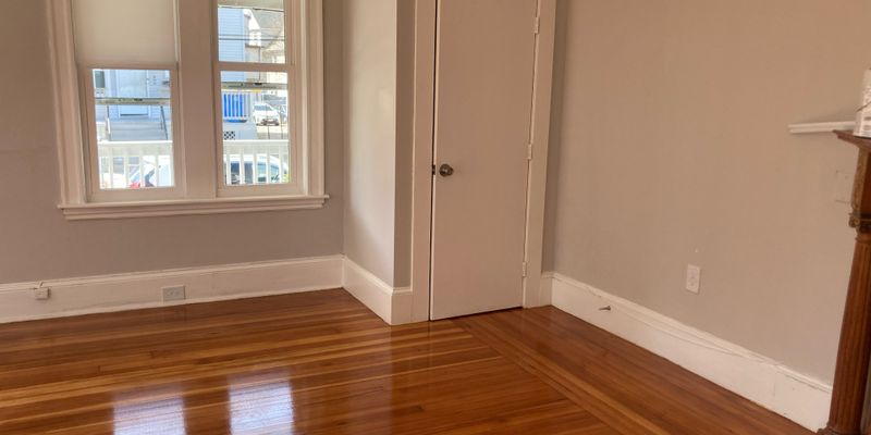 Winthrop Apartment: 28 Trident Ave