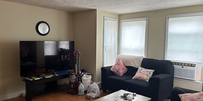 Leominster Apartment: 73 Church St