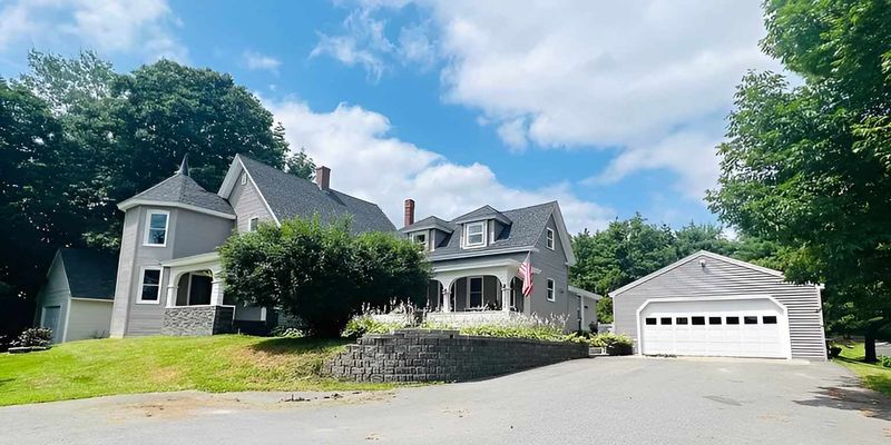 Randolph House: 252 Windsor St