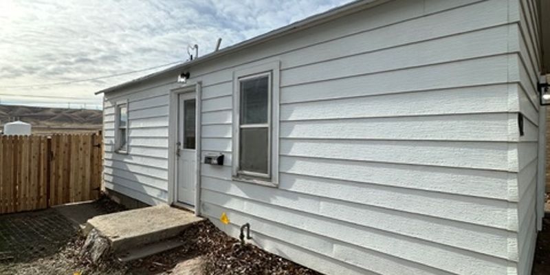 Rawlins House: 922 W Cedar St