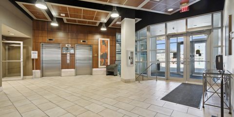 35-176_1305 5th St_418.jpg