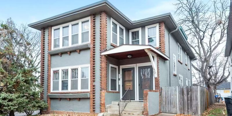 Saint Paul Apartment: 617 Marshall Ave