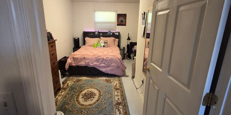 Blacksburg Apartment: 712 Roanoke St E