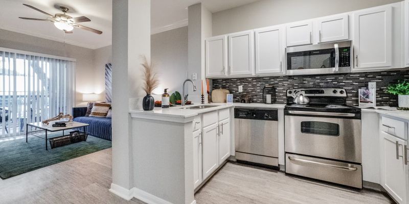 Houston Apartment: 2575 W Holcombe Blvd