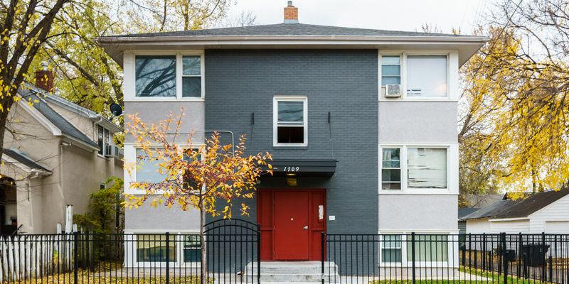 Minneapolis Apartment: 1709 26th Ave N