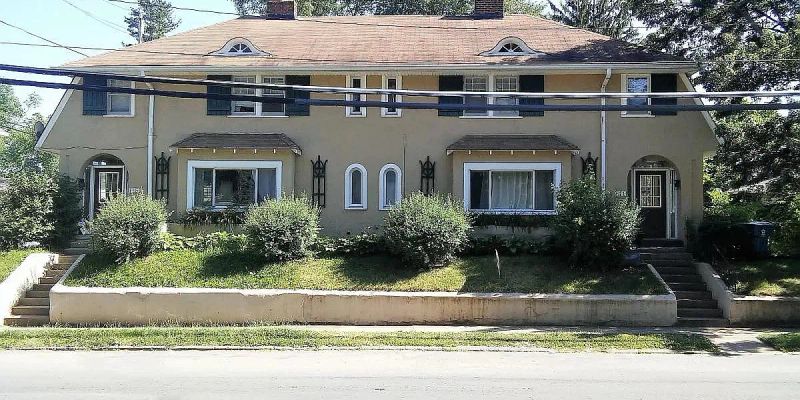 Indianapolis House: 611 East 52nd Street